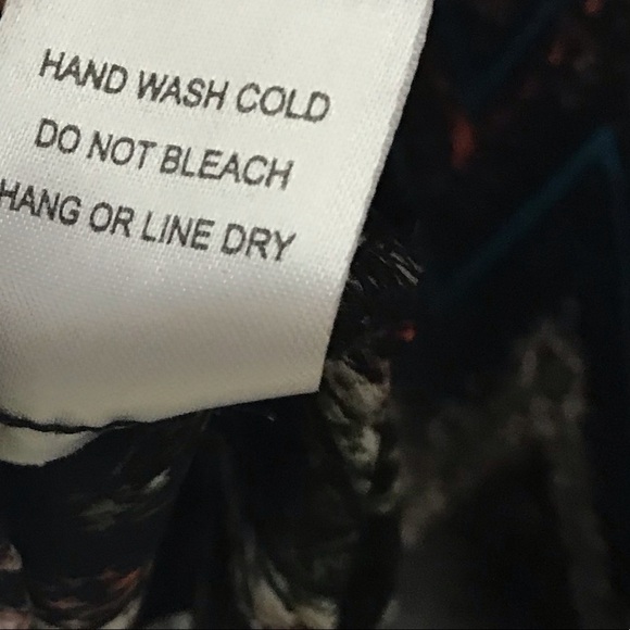 Chloe K Black Geo Print Sheer Blouse Top - Picture 7 of 7